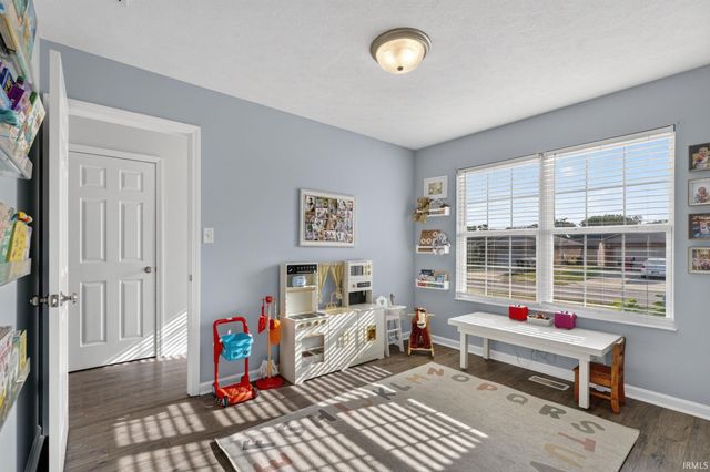 12642 Cold Water Drive, Evansville, IN 47725