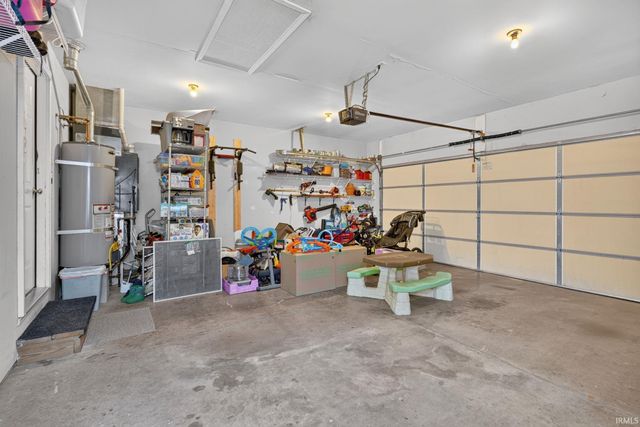 12642 Cold Water Drive, Evansville, IN 47725