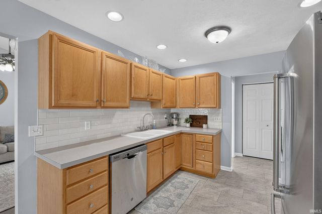 12642 Cold Water Drive, Evansville, IN 47725