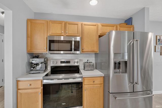 12642 Cold Water Drive, Evansville, IN 47725