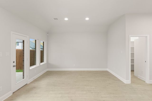 1811 Gleasondale Drive, Forney, TX 75126