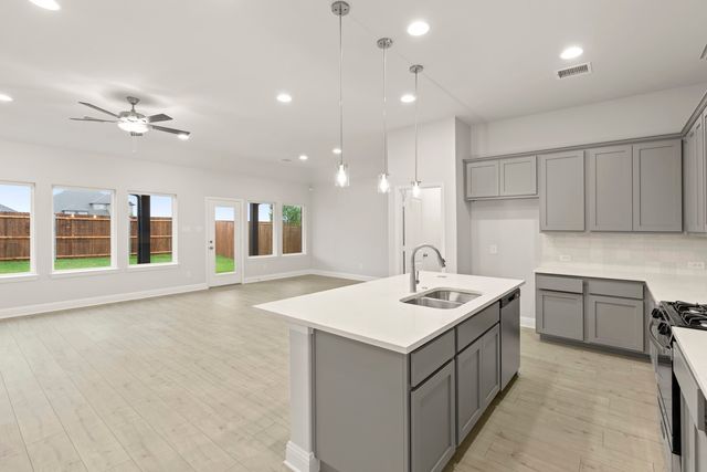 1811 Gleasondale Drive, Forney, TX 75126
