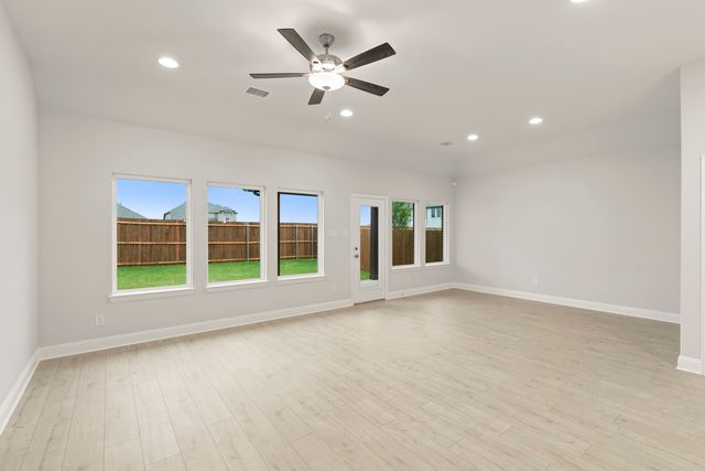 1811 Gleasondale Drive, Forney, TX 75126