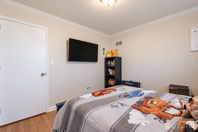 35 Bender Drive, Clifton, NJ 07013