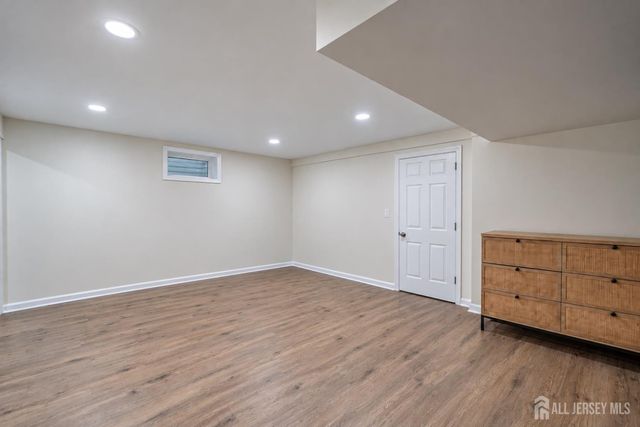 35 Bender Drive, Clifton, NJ 07013