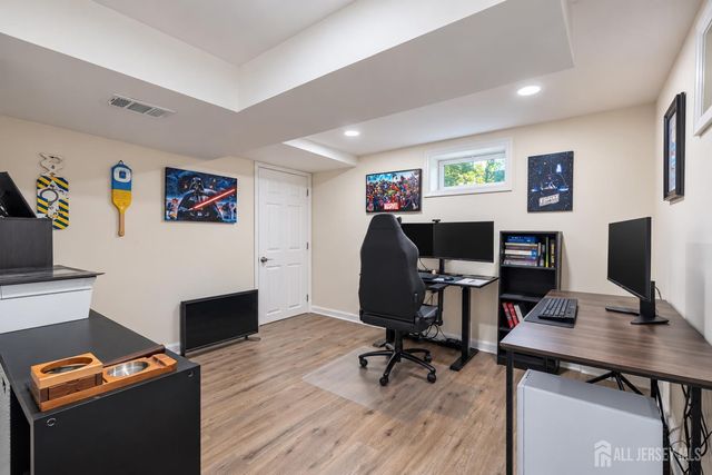 35 Bender Drive, Clifton, NJ 07013