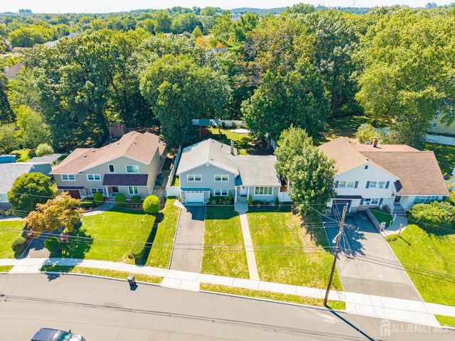 35 Bender Drive, Clifton, NJ 07013
