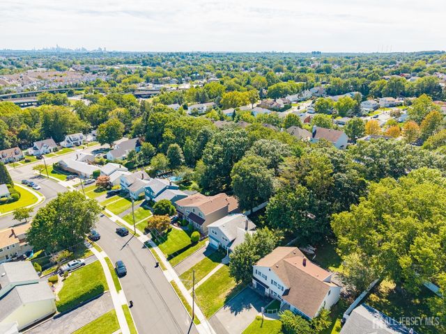 35 Bender Drive, Clifton, NJ 07013