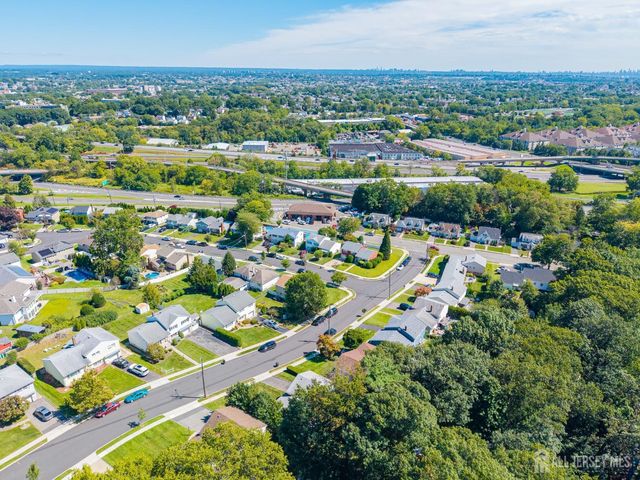 35 Bender Drive, Clifton, NJ 07013