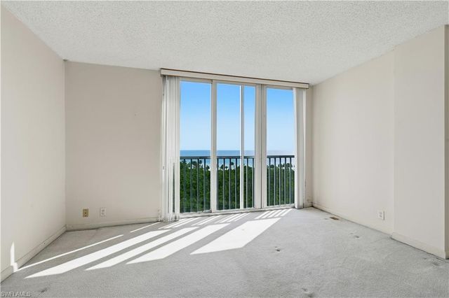 5 Bluebill AVE 702 + 802, Naples, FL 34108