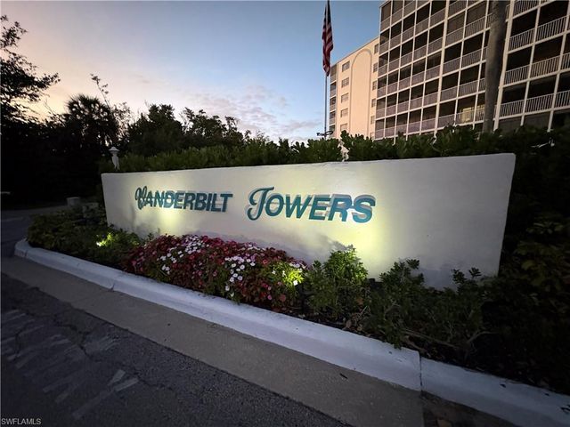 5 Bluebill AVE 702 + 802, Naples, FL 34108