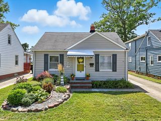 444 E 326th Street, Willowick, OH 44095