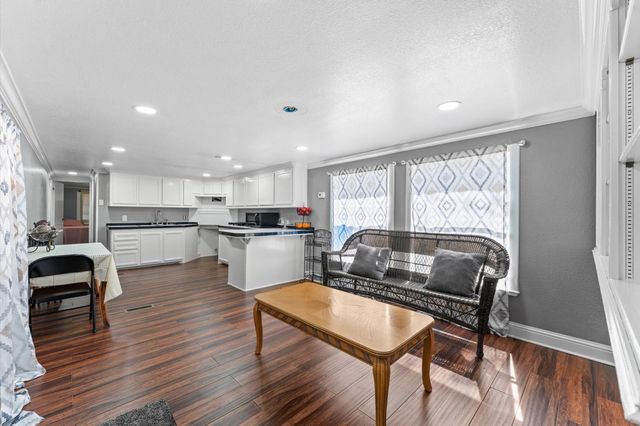 2504 Oak Ridge, Willis, TX 77378