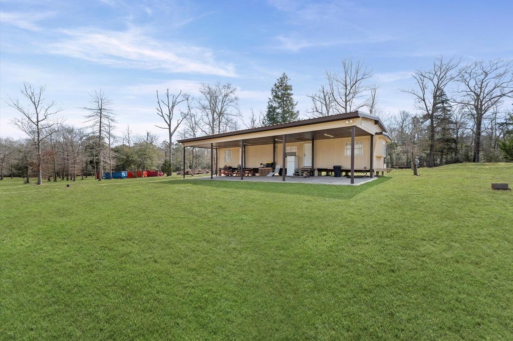 2504 Oak Ridge, Willis, TX 77378