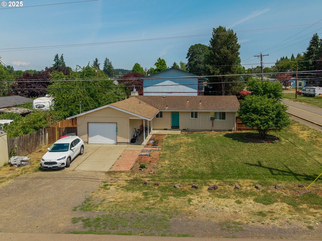 180 E 4TH St, Lafayette, OR 97127