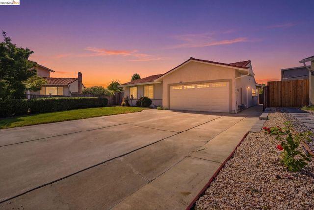 48423 Spokane Pl, Fremont, CA 94539