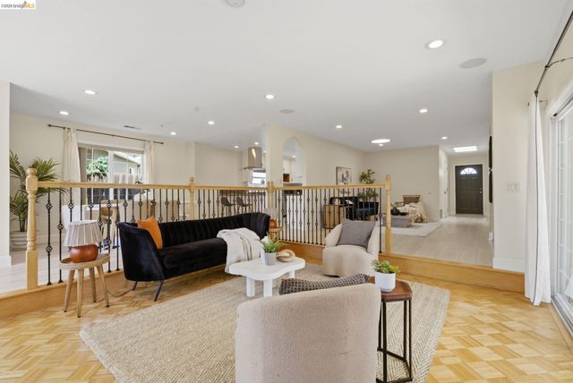 48423 Spokane Pl, Fremont, CA 94539
