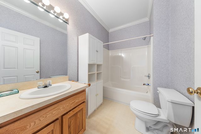 177 Thistle Pond Drive 177, Bloomfield, CT 06002