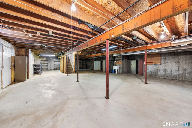 177 Thistle Pond Drive 177, Bloomfield, CT 06002