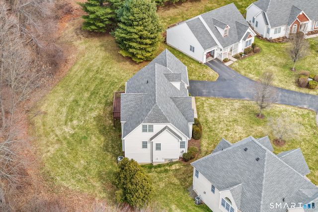 177 Thistle Pond Drive 177, Bloomfield, CT 06002