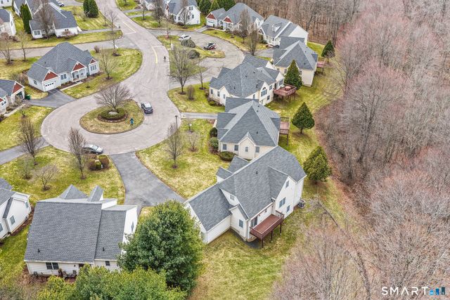 177 Thistle Pond Drive 177, Bloomfield, CT 06002