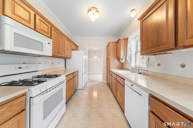 177 Thistle Pond Drive 177, Bloomfield, CT 06002