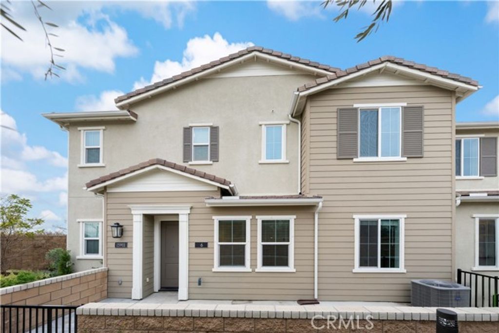 15901 Stresa Lane 6, Fontana, CA 92336