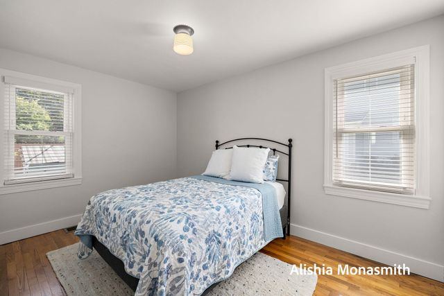 938 Colfax Avenue, Grand Haven, MI 49417