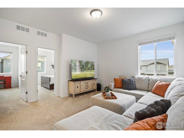 6044 Flying Mallard Dr, Fort Collins, CO 80528