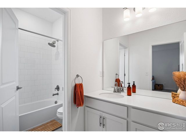 6044 Flying Mallard Dr, Fort Collins, CO 80528