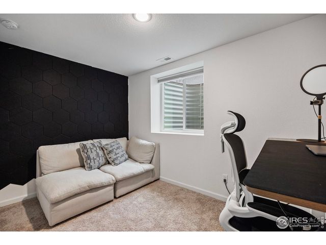 6044 Flying Mallard Dr, Fort Collins, CO 80528