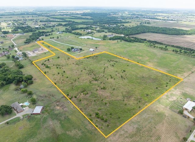 000 JC Maples Road, Gunter, TX 75058