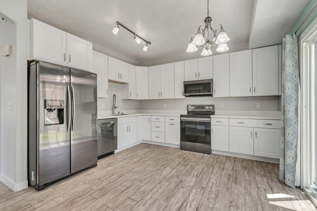 677 W VILLA DR, Sandy, UT 84070