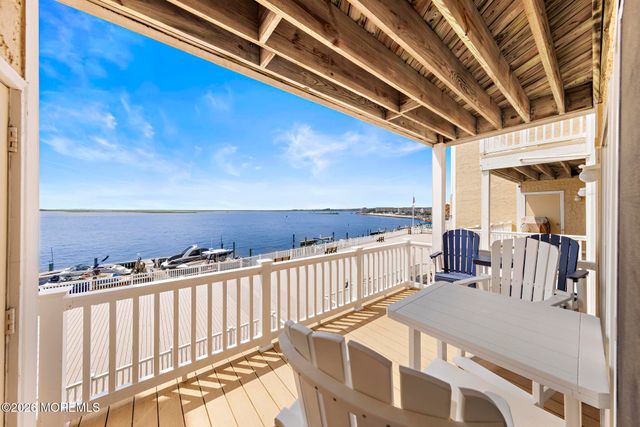 401 Bay Shore Drive 18B, Barnegat, NJ 08005