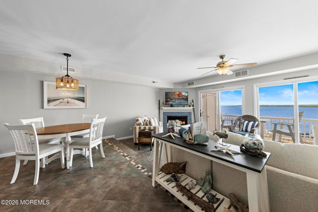 401 Bay Shore Drive 18B, Barnegat, NJ 08005