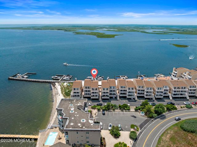 401 Bay Shore Drive 18B, Barnegat, NJ 08005