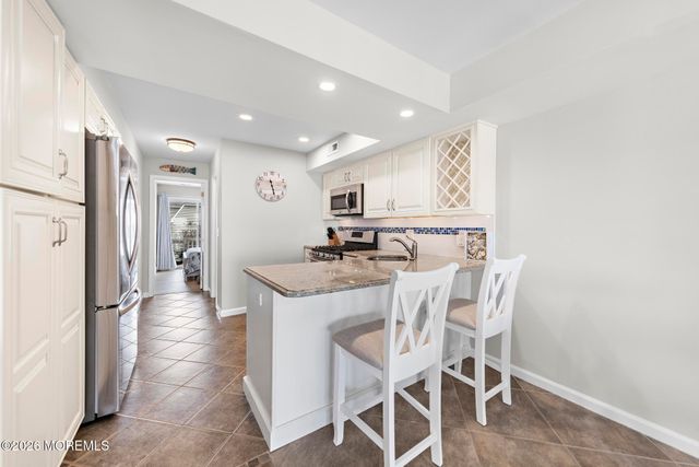 401 Bay Shore Drive 18B, Barnegat, NJ 08005