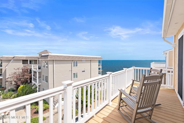 401 Bay Shore Drive 18B, Barnegat, NJ 08005