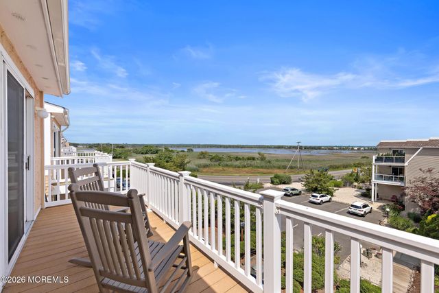 401 Bay Shore Drive 18B, Barnegat, NJ 08005