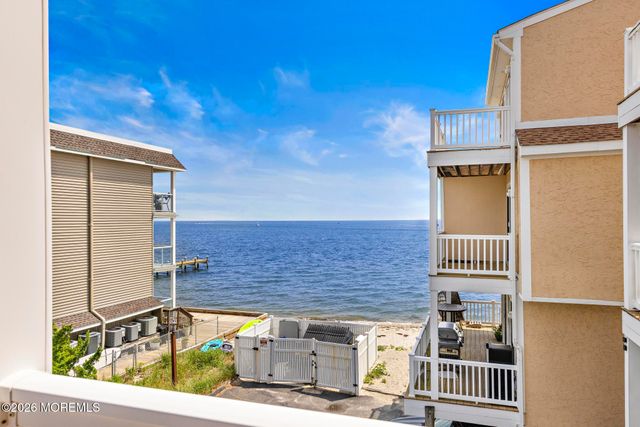 401 Bay Shore Drive 18B, Barnegat, NJ 08005