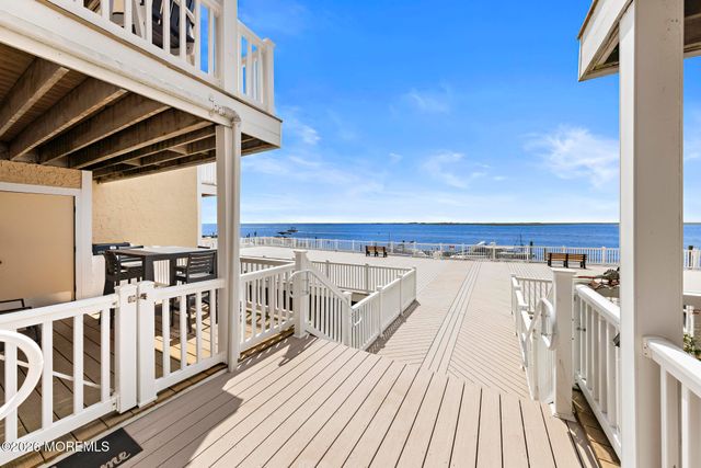 401 Bay Shore Drive 18B, Barnegat, NJ 08005