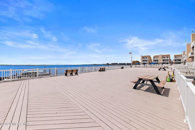 401 Bay Shore Drive 18B, Barnegat, NJ 08005