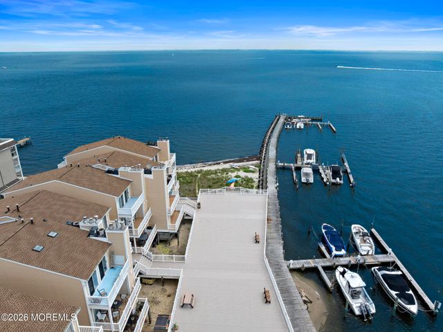 401 Bay Shore Drive 18B, Barnegat, NJ 08005