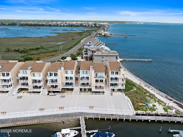 401 Bay Shore Drive 18B, Barnegat, NJ 08005