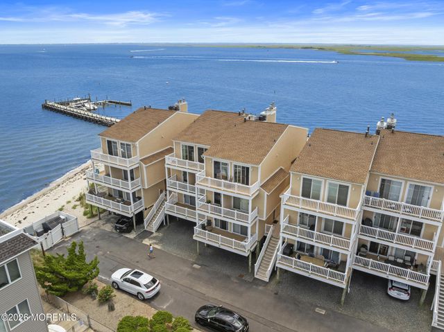 401 Bay Shore Drive 18B, Barnegat, NJ 08005