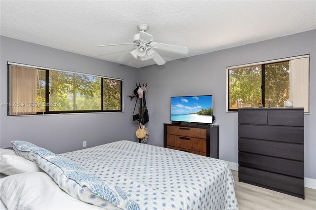 9660 S Belfort Circle 207, Tamarac, FL 33321