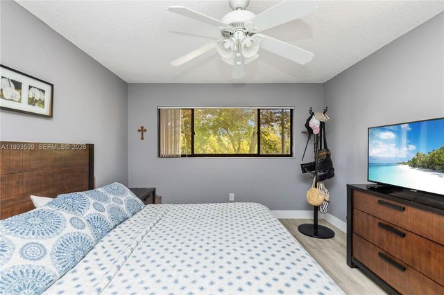 9660 S Belfort Circle 207, Tamarac, FL 33321