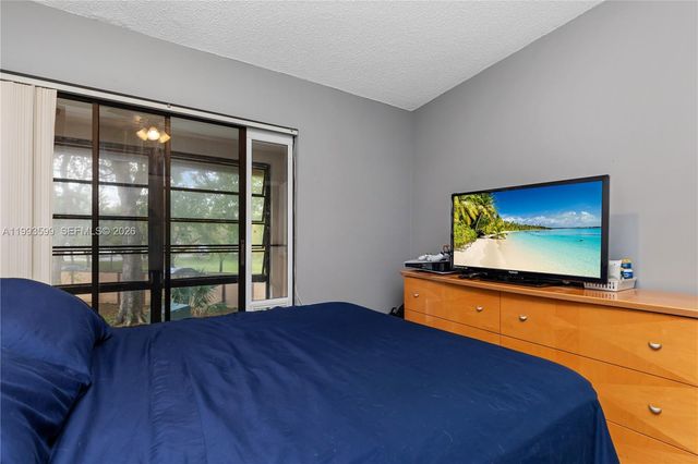 9660 S Belfort Circle 207, Tamarac, FL 33321