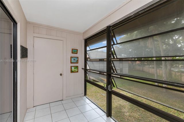 9660 S Belfort Circle 207, Tamarac, FL 33321