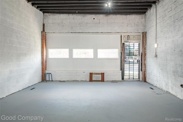 10305 W McNichols Road, Detroit, MI 48221